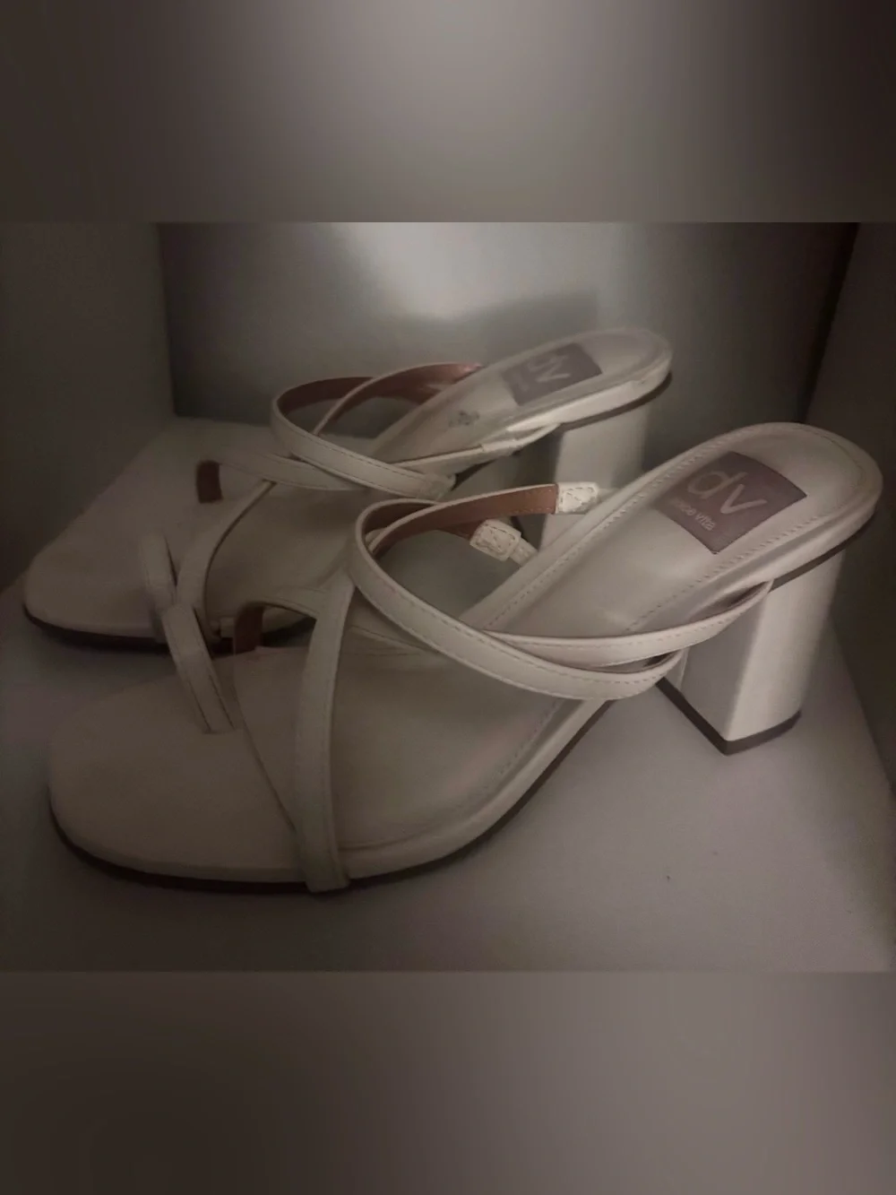 DV by Dolce Vita White Minimalist Crossover Slide Sandal